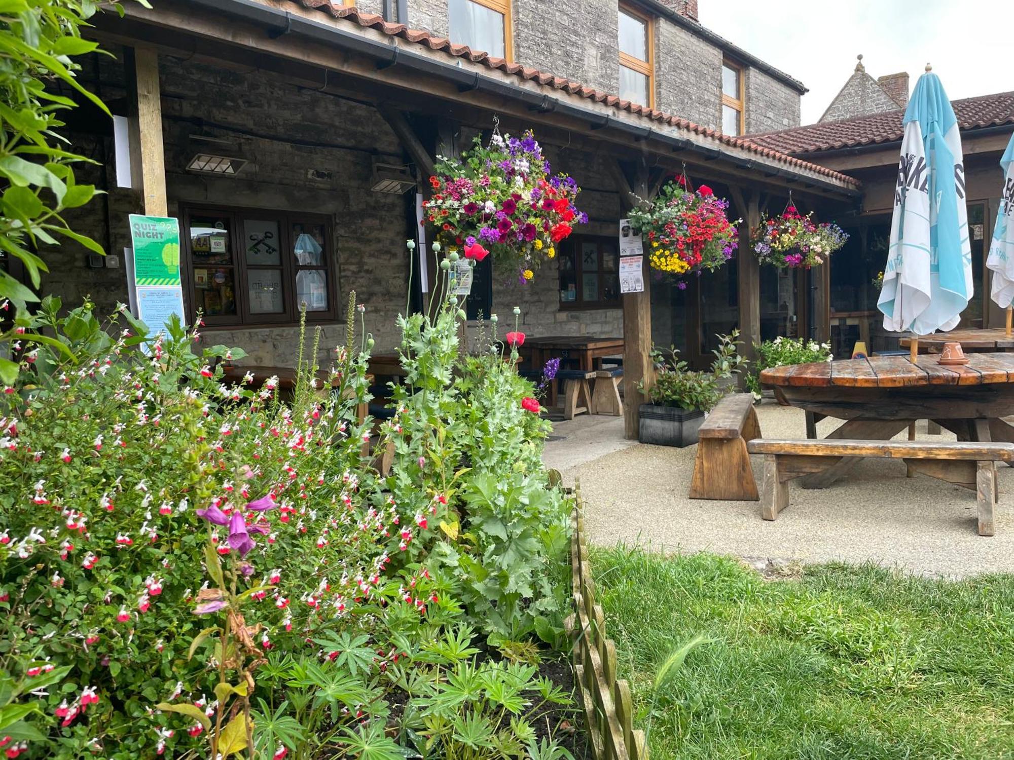Cross Keys Inn Lydford-on-Fosse Экстерьер фото