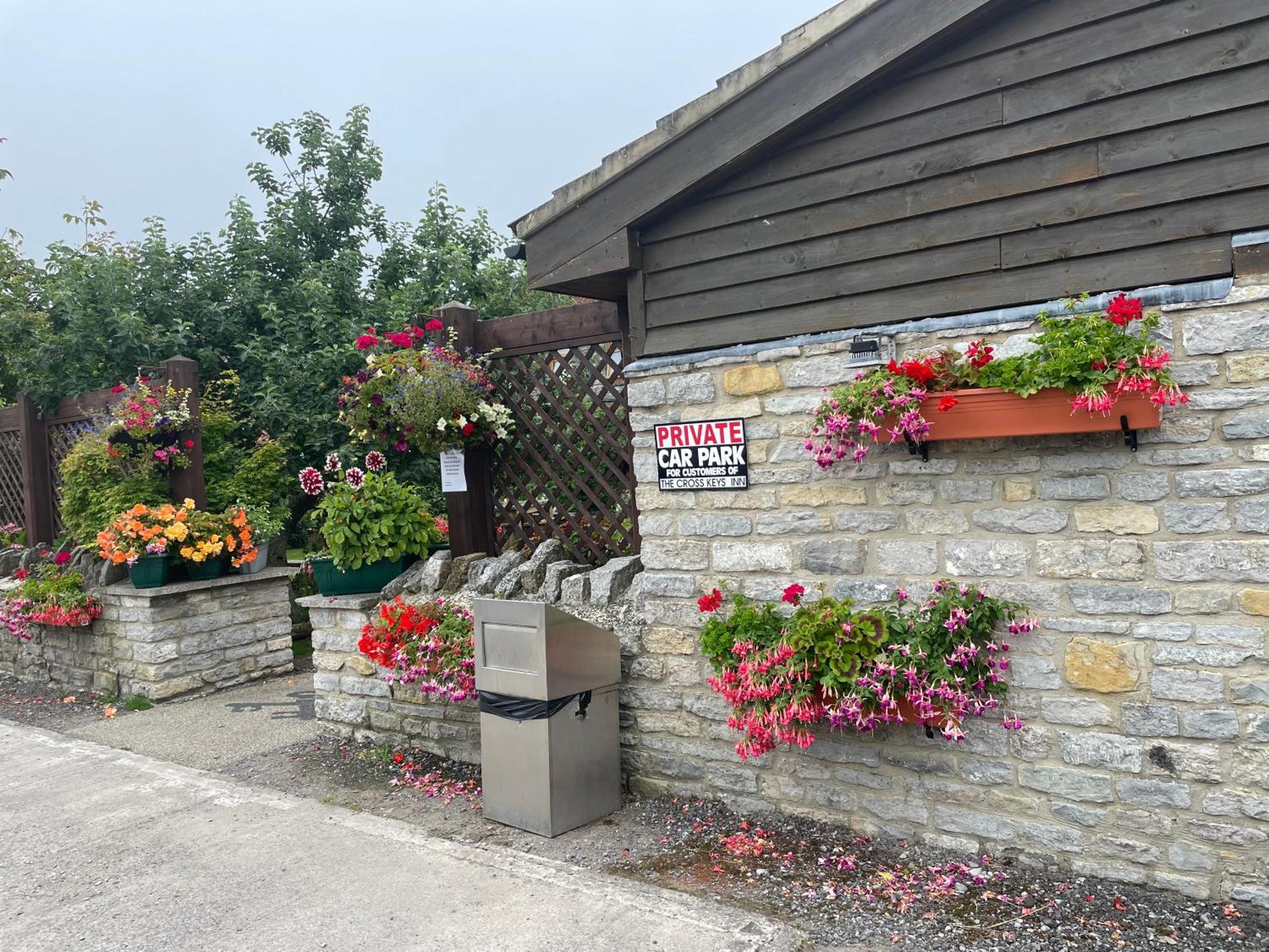 Cross Keys Inn Lydford-on-Fosse Экстерьер фото