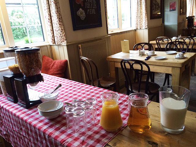 Cross Keys Inn Lydford-on-Fosse Экстерьер фото